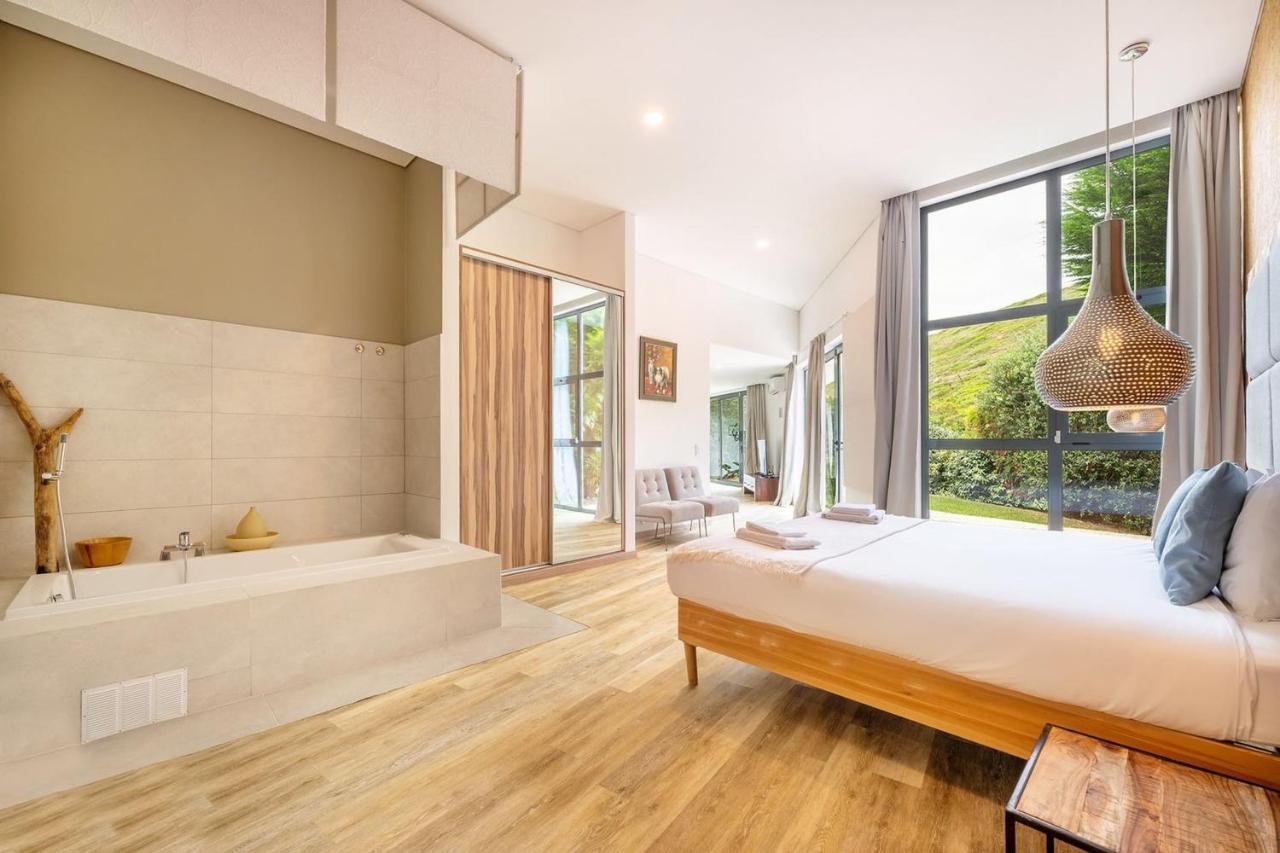 Guestready - Luxury Beach Villa With Private Pool Мафра Екстер'єр фото